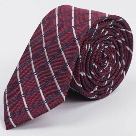 Арендовать бордовый галстук в крупную черно-белую клетку для мужских костюмов