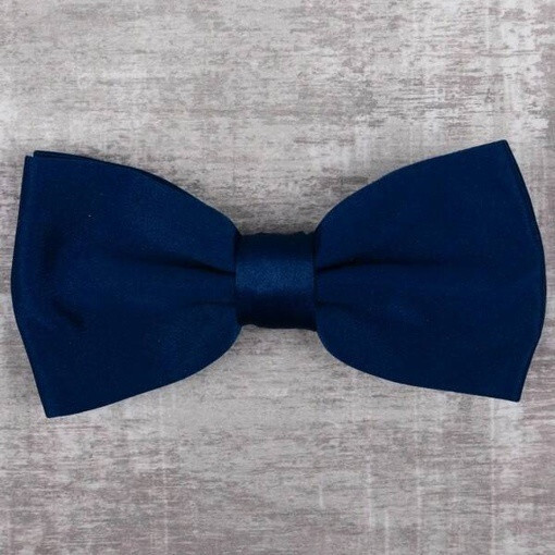 Прокат однотонной бабочки синего цвета для мужски костюмов