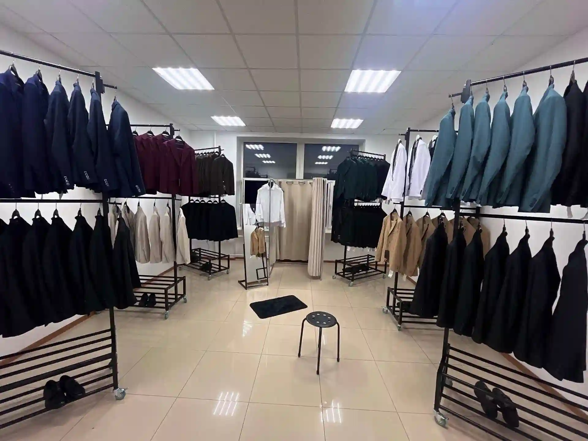 Прокат мужских костюмов в Екатеринбурге