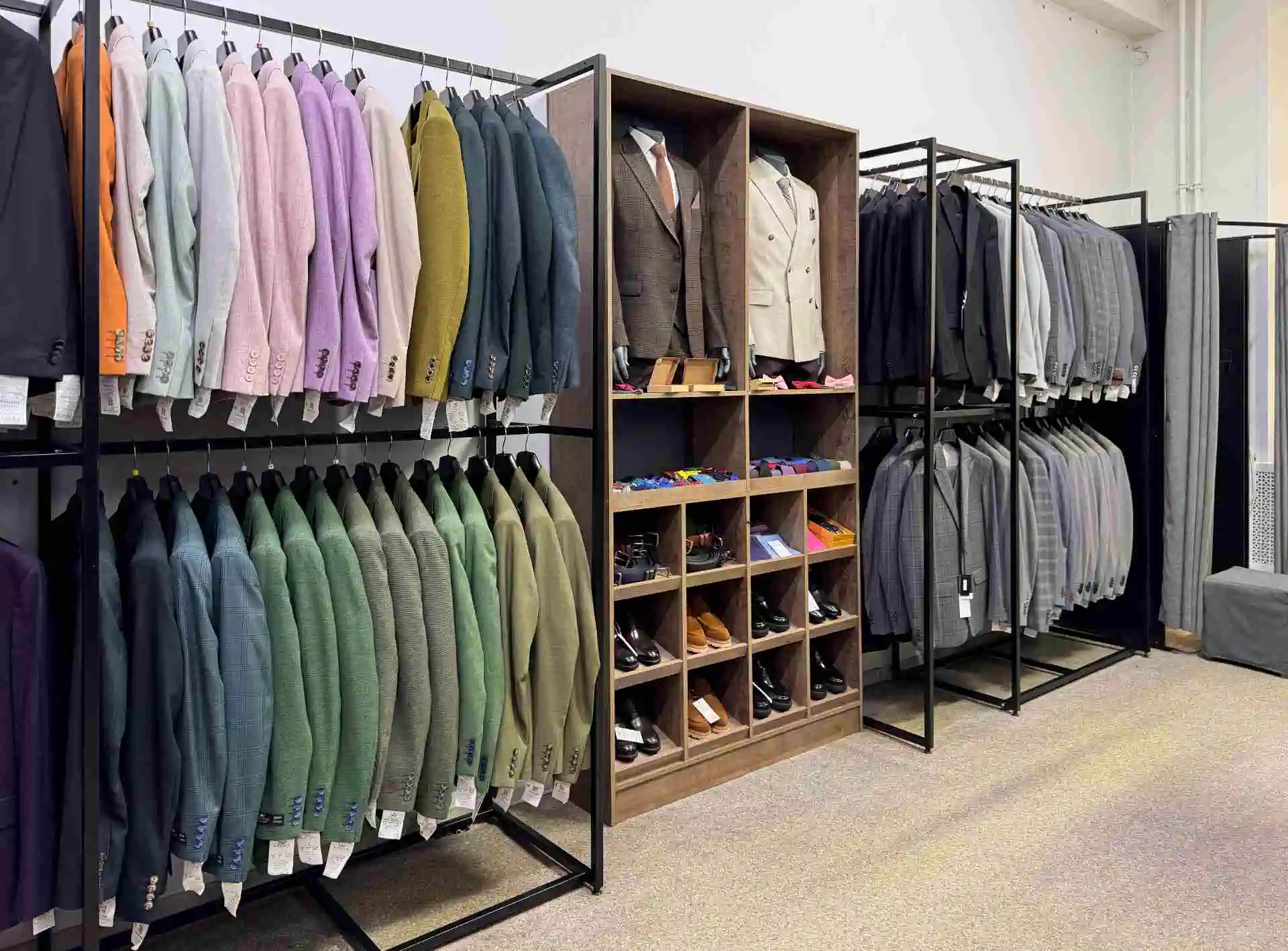 Прокат мужских костюмов в Казани